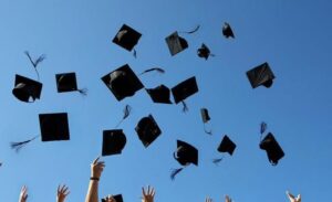 Üniversite Eğitimi 3 Yıla İniyor! Hangi Bölümler Kapsamda, Sistem Ne Zaman Başlayacak?