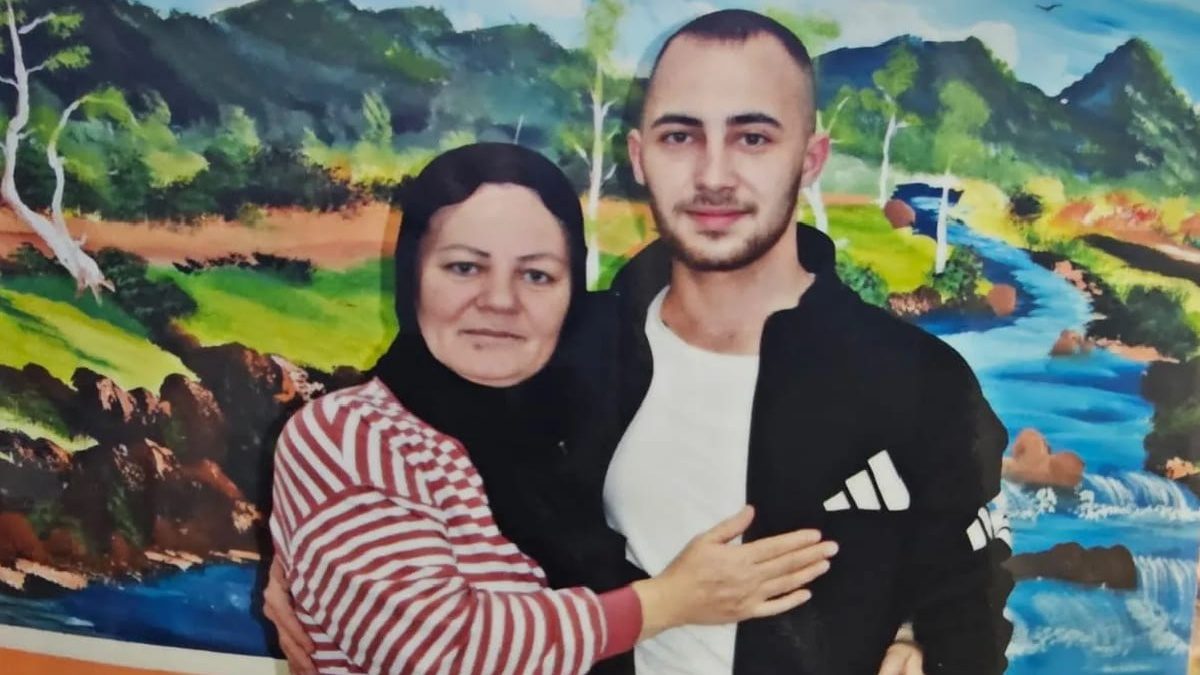 IBAN numarasını arkadaşına verdiği için dolandırıcılık suçundan 16 yıl hapis cezası alan İbrahim Doğan ve annesi Fatma Doğan